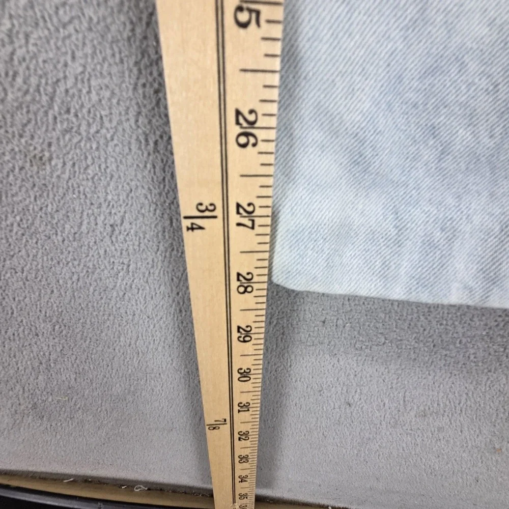 Levis 10599 important